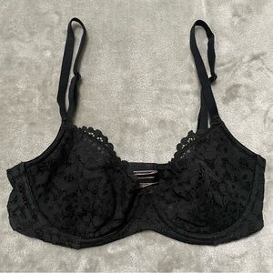 Victoria's Secret Body by Victoria Black Lace Unlined Demi Bra Size 32DD